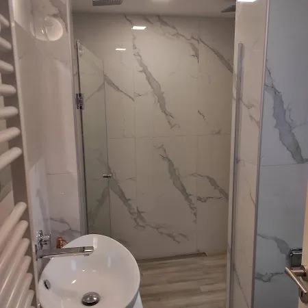 Oda ve Kahvaltı Muses Deluxe Néa Fókaia